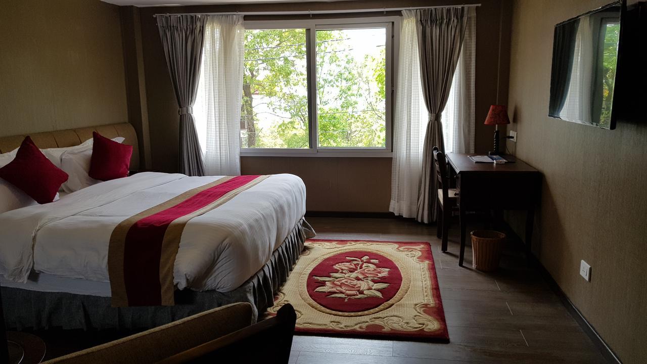 Himalayan Front Hotel By Kgh Group Pokhara Esterno foto