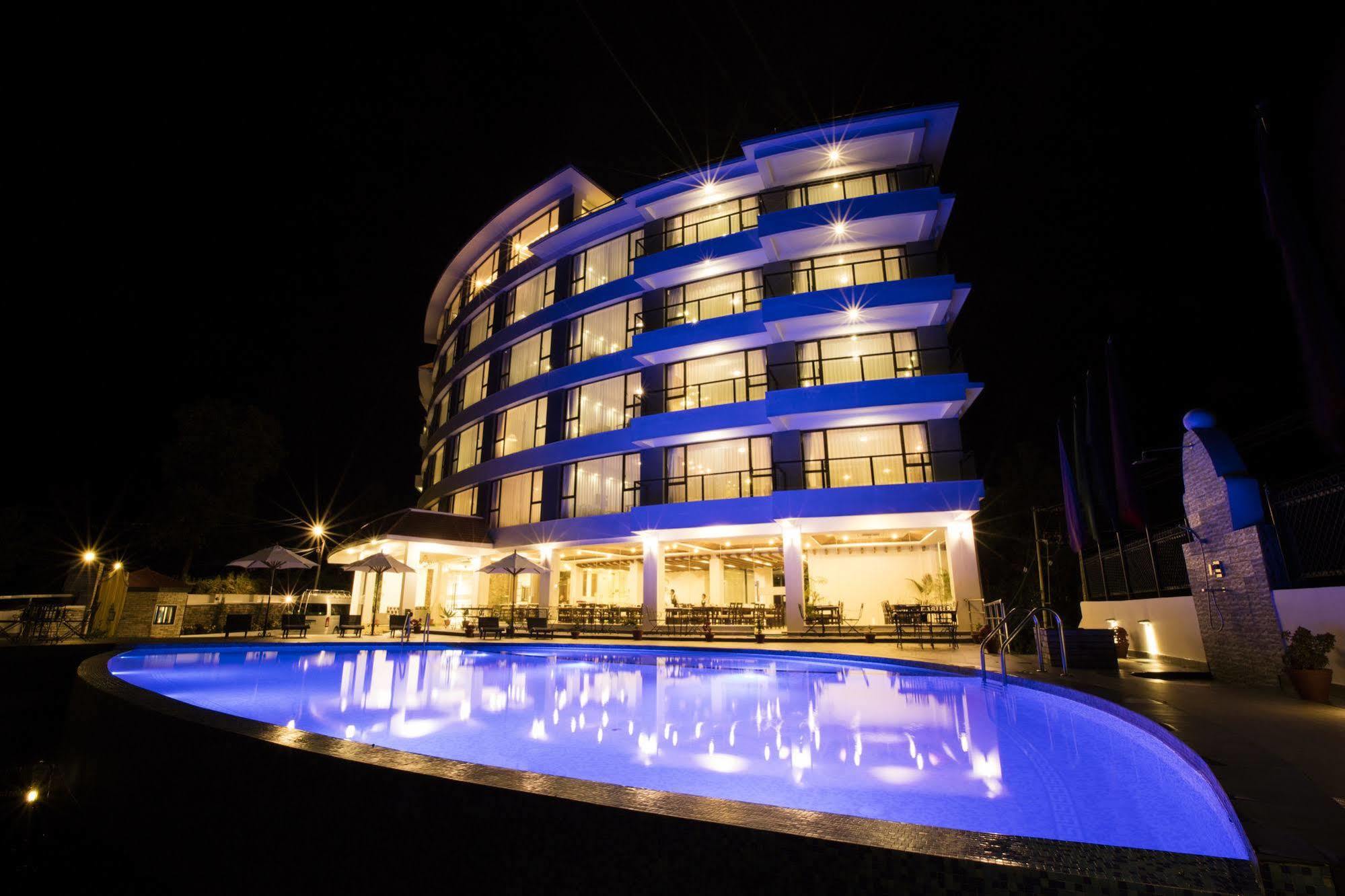 Himalayan Front Hotel By Kgh Group Pokhara Esterno foto
